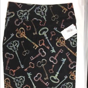 NWT Lularoe Cassie Pencil Skirt Large Key Print